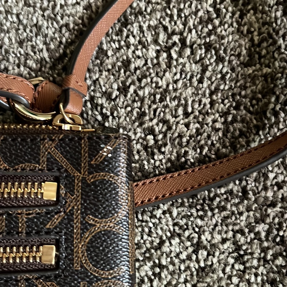 Small - Picture 2 of 2